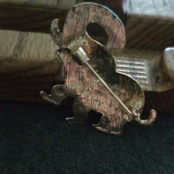 Green and Purple Elephant Brooch Pin with Crystals - Picture 2 of 3